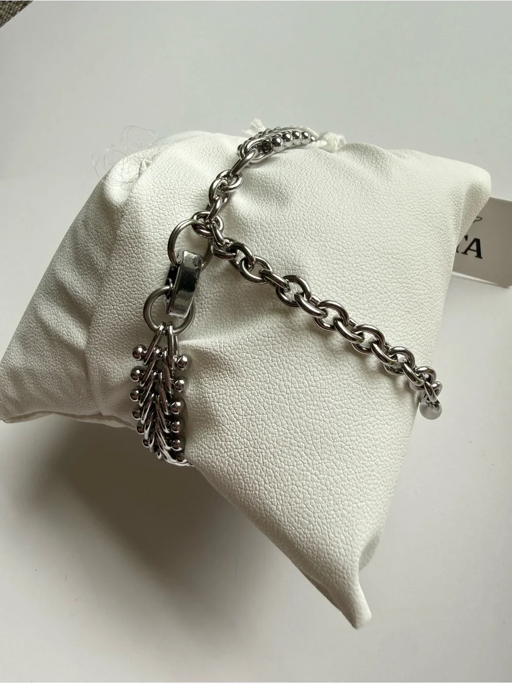 NEW Invicta Angel Lady Silver Tone Crystal Bezel 24.8mm Quartz Bracelet Watch
